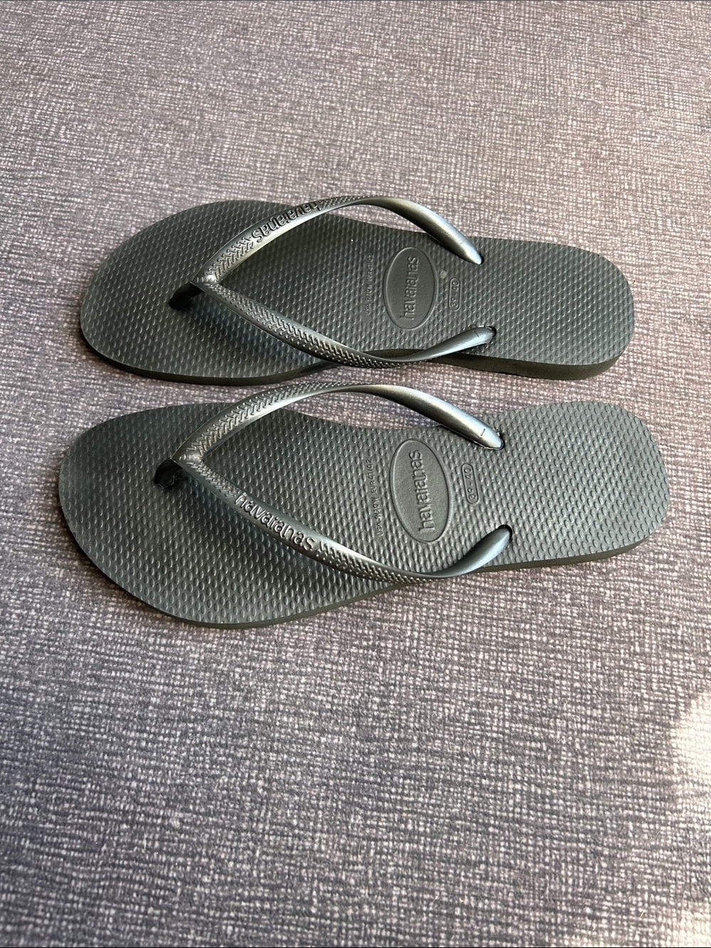 Women’s Havaianas Slim Flip Flops 8.5 39/40